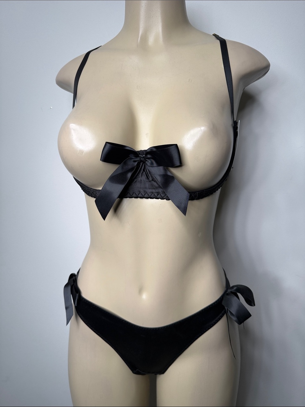 Frederick's of Hollywood Black Satin Bow Bra & Bikini Set